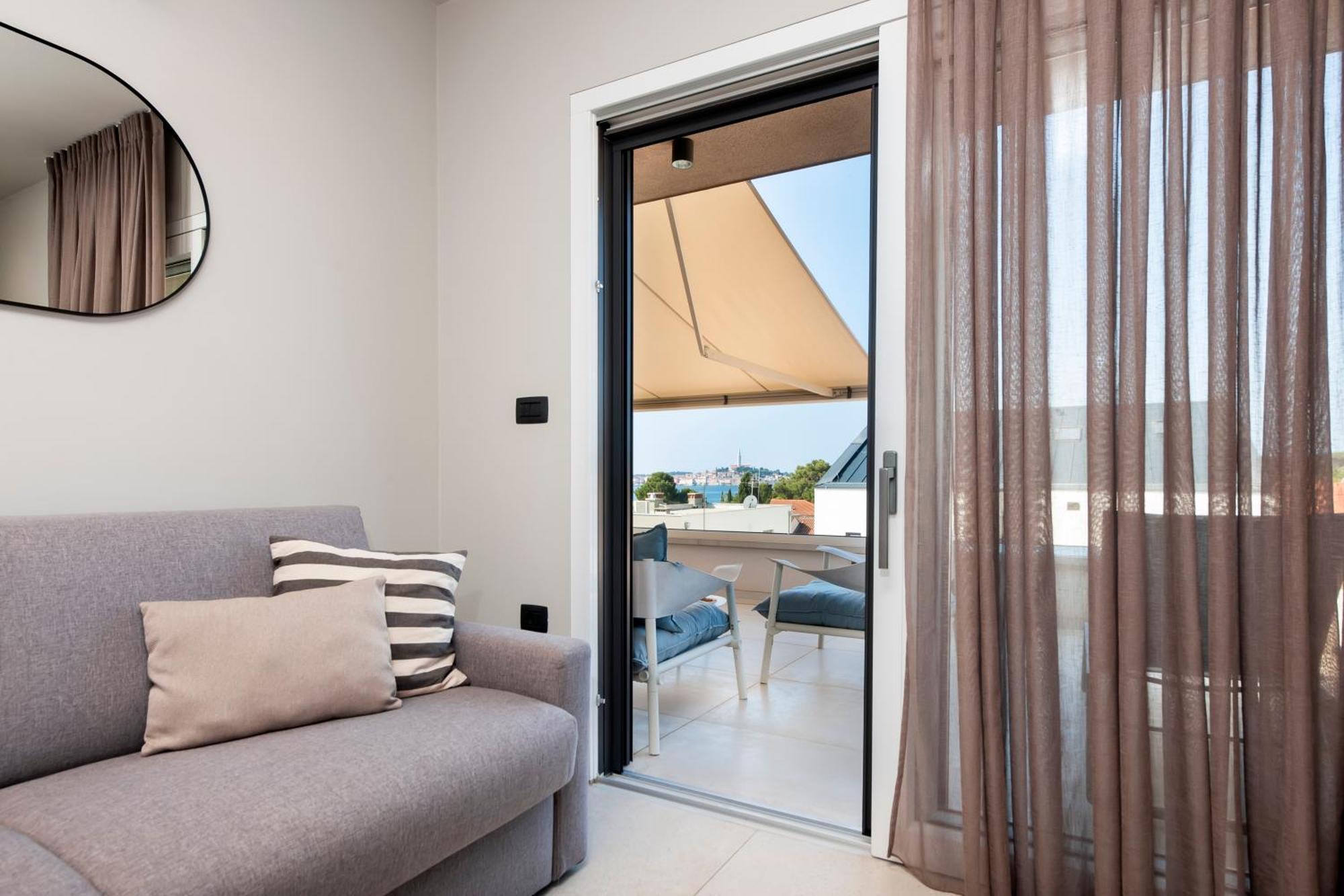 4R Royal Residence Rojnic روفينج المظهر الخارجي الصورة